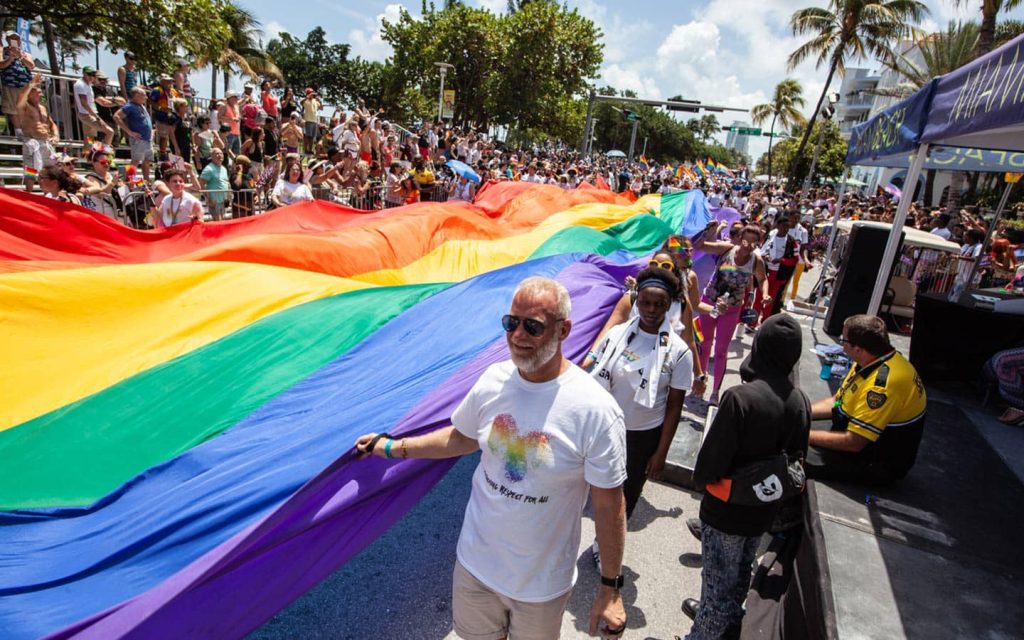 Miami Beach Pride 2023 Aeropuerto Internacional de Miami Blog